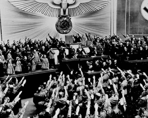 Hitler-Austria-Ovation-March-1938